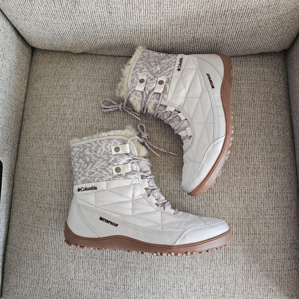 Columbia Women’s Minx Shorty III Boot - Picture 2 of 9